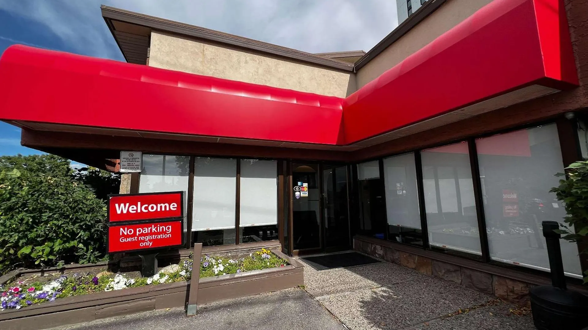 Econo Lodge Motel Village Calgary