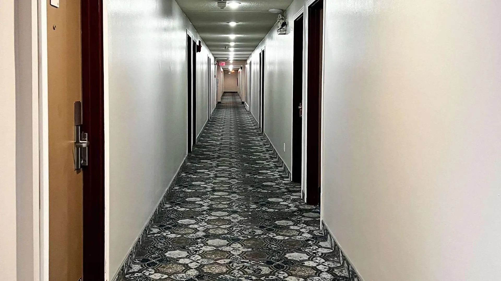 Econo Lodge Motel Village Calgary