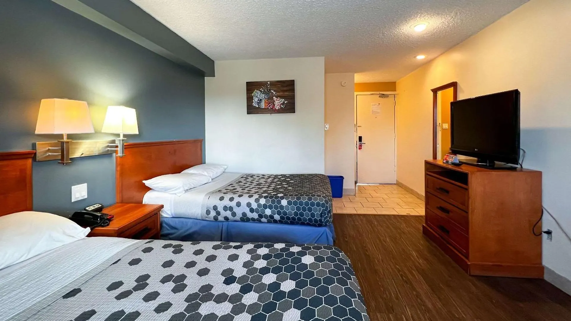 Econo Lodge Motel Village Calgary