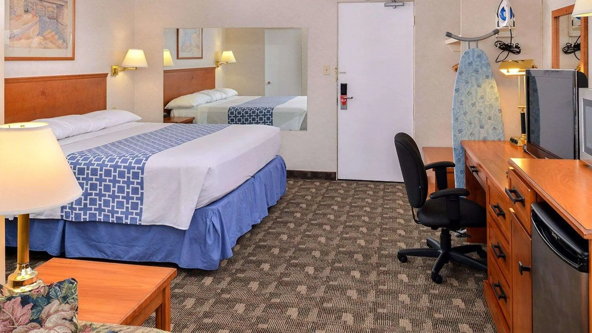 Econo Lodge Motel Village Calgary