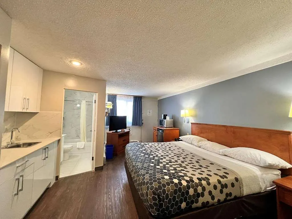 Econo Lodge Motel Village Calgary