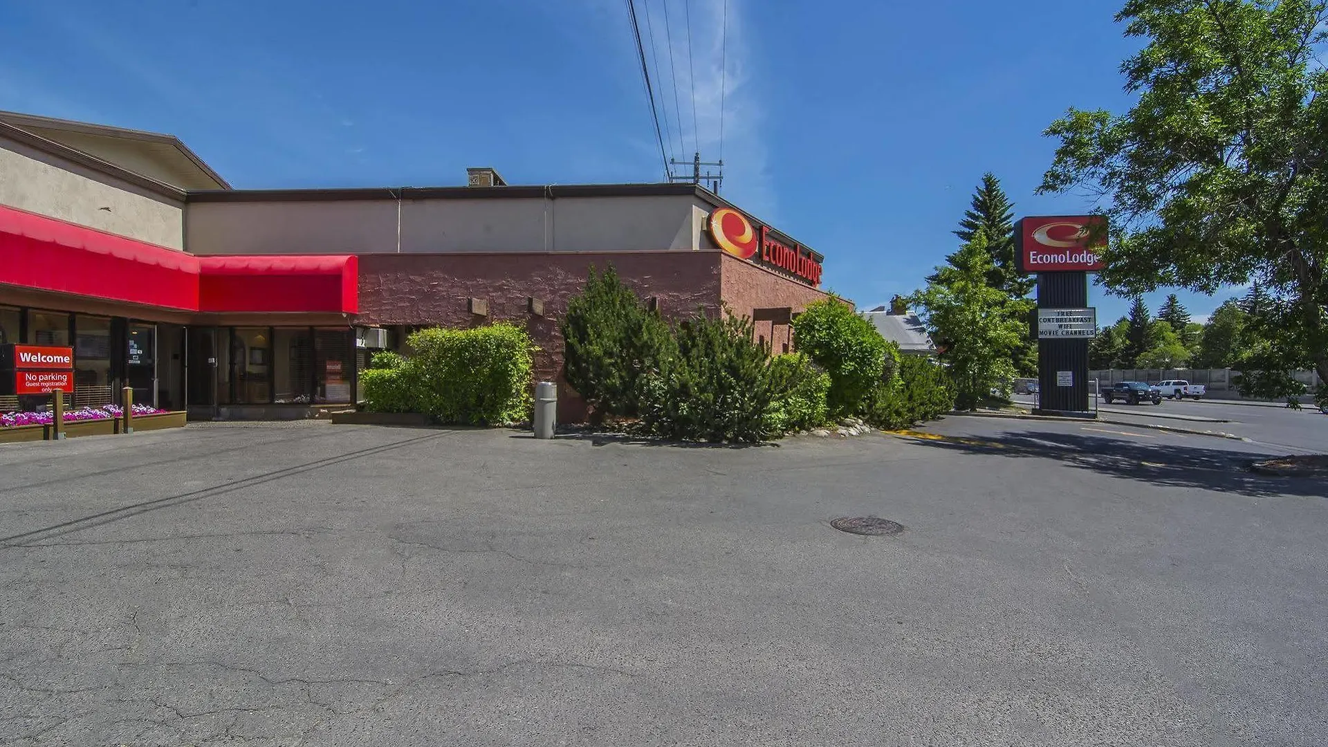 Econo Lodge Motel Village Calgary Canada