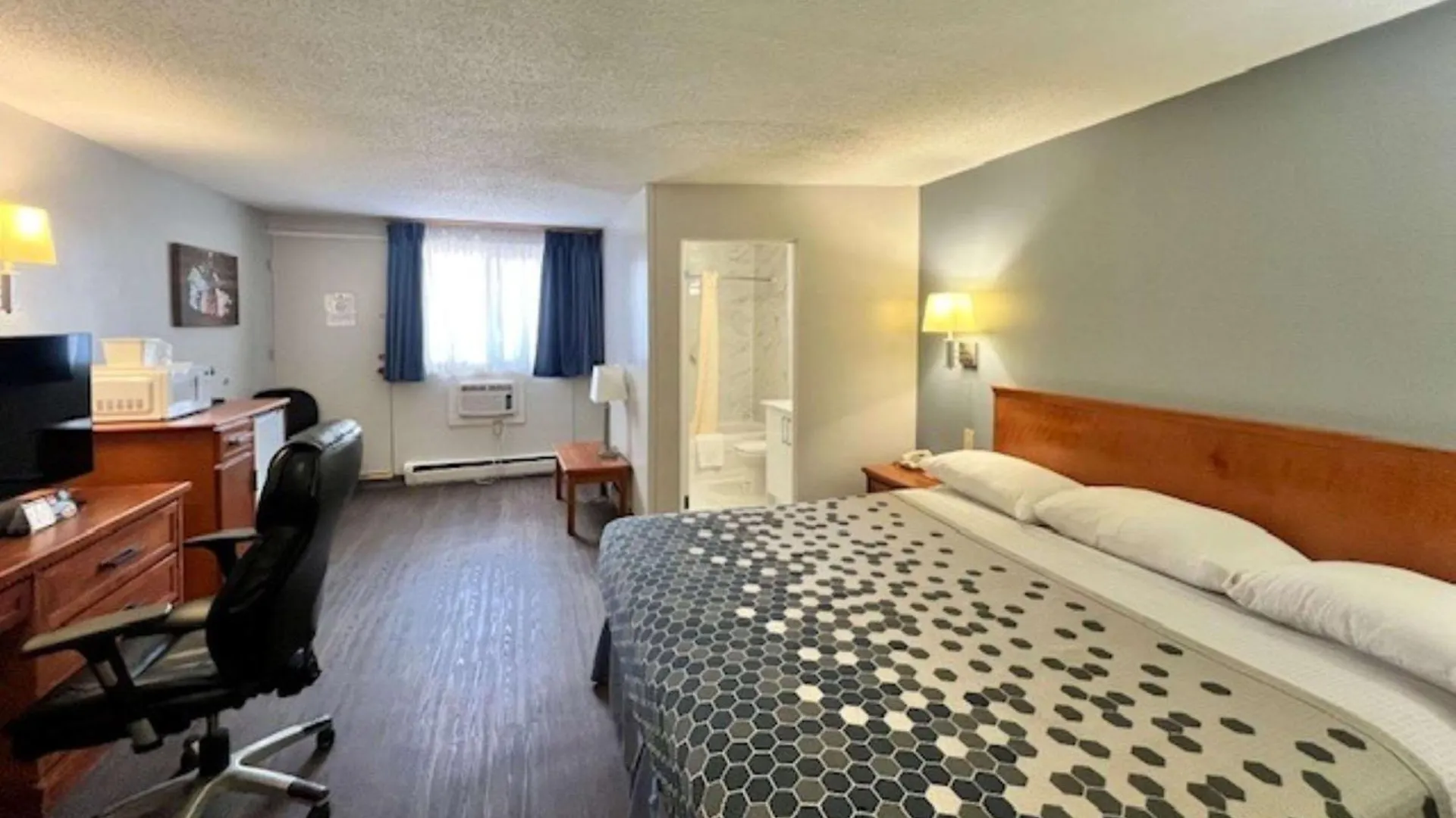 Econo Lodge Motel Village Calgary