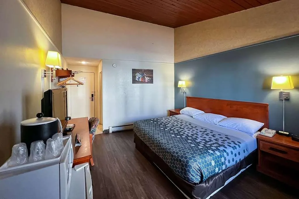 Econo Lodge Motel Village Calgary