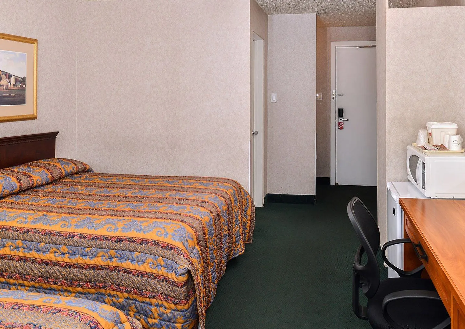 Econo Lodge Motel Village Calgary 0*,